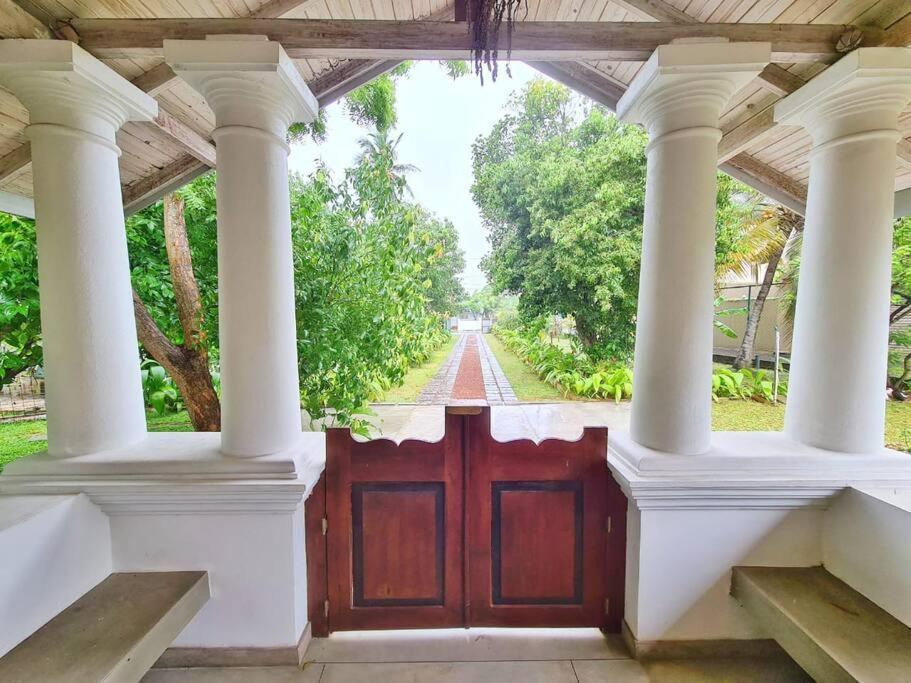 Wattala Villa- The Guardian Bungalow ภายนอก รูปภาพ