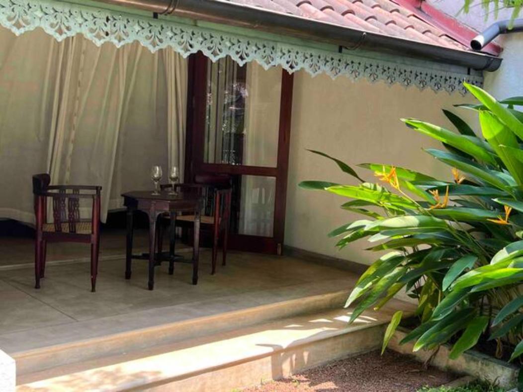 Wattala Villa- The Guardian Bungalow ภายนอก รูปภาพ